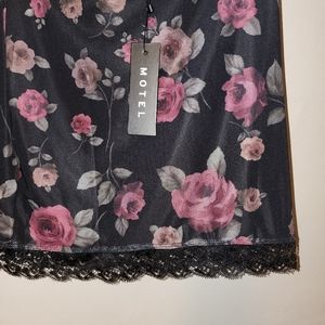 Motel NWT Mini Skirt1